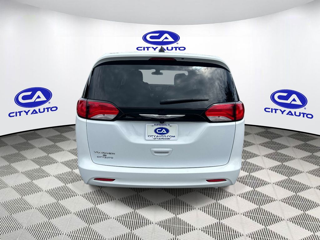 Used 2022 Chrysler Voyager Van