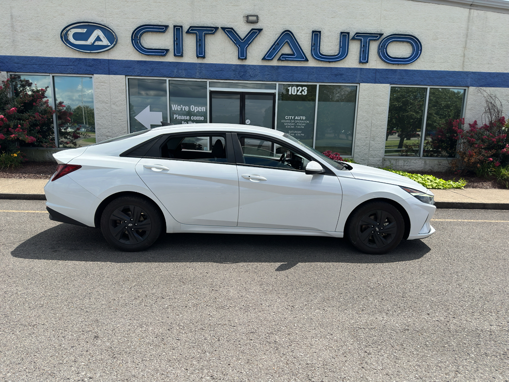 Used 2022 Hyundai Elantra Sedan