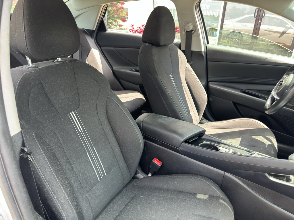 Used 2022 Hyundai Elantra Sedan