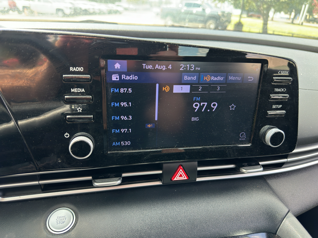 Used 2022 Hyundai Elantra Sedan