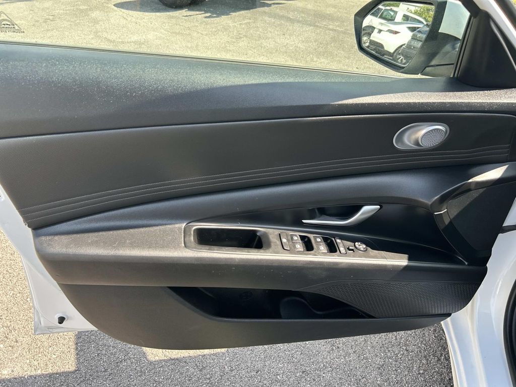 Used 2022 Hyundai Elantra Sedan