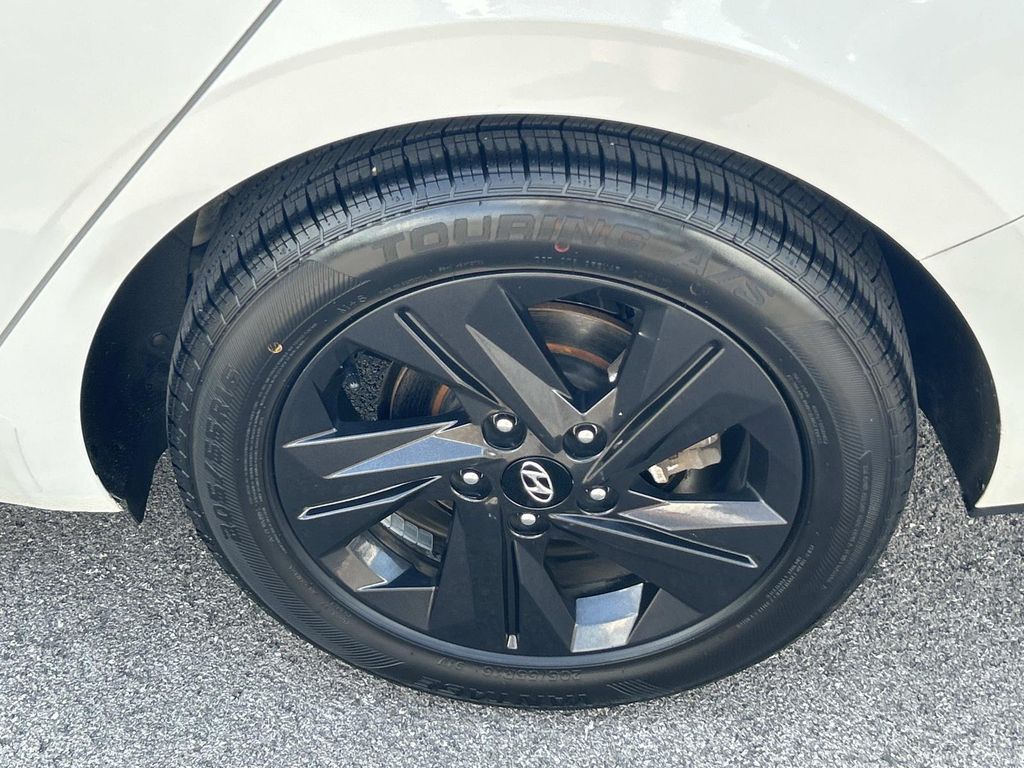 Used 2022 Hyundai Elantra Sedan