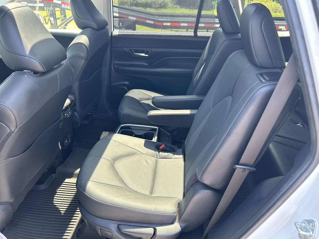 Used 2024 Toyota Grand Highlander Hybrid SUV