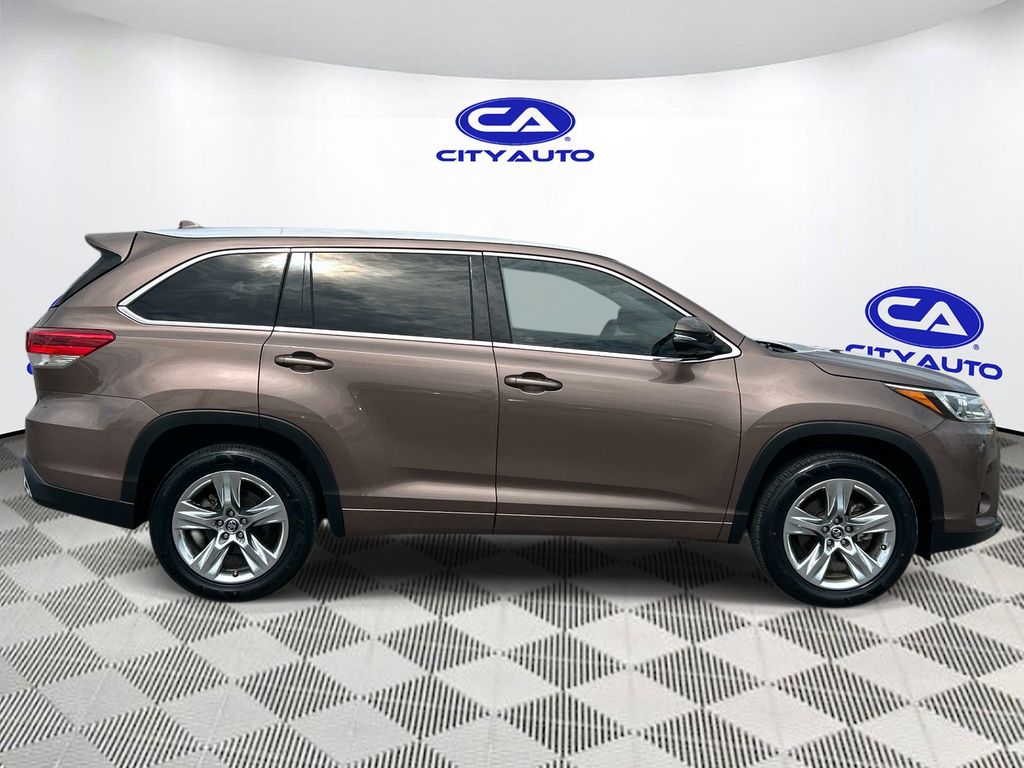 Used 2018 Toyota Highlander SUV