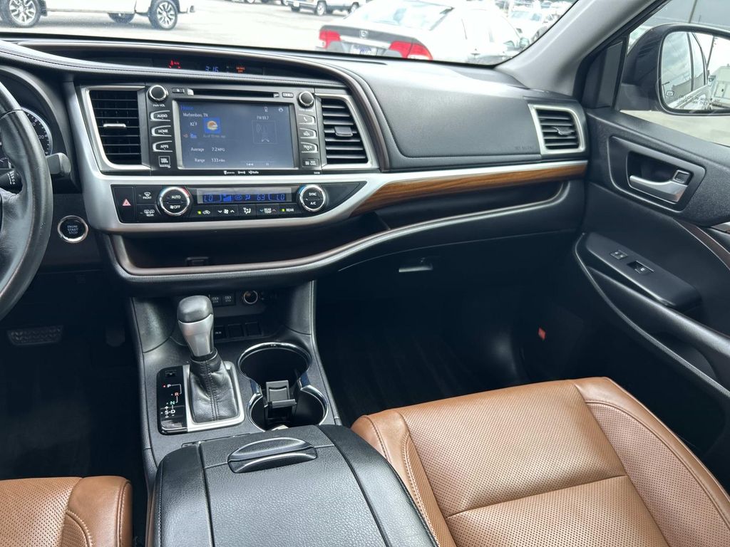 Used 2018 Toyota Highlander SUV