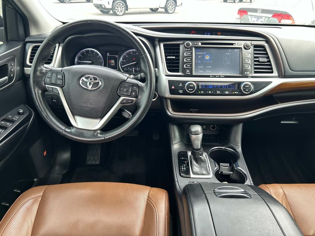 Used 2018 Toyota Highlander SUV