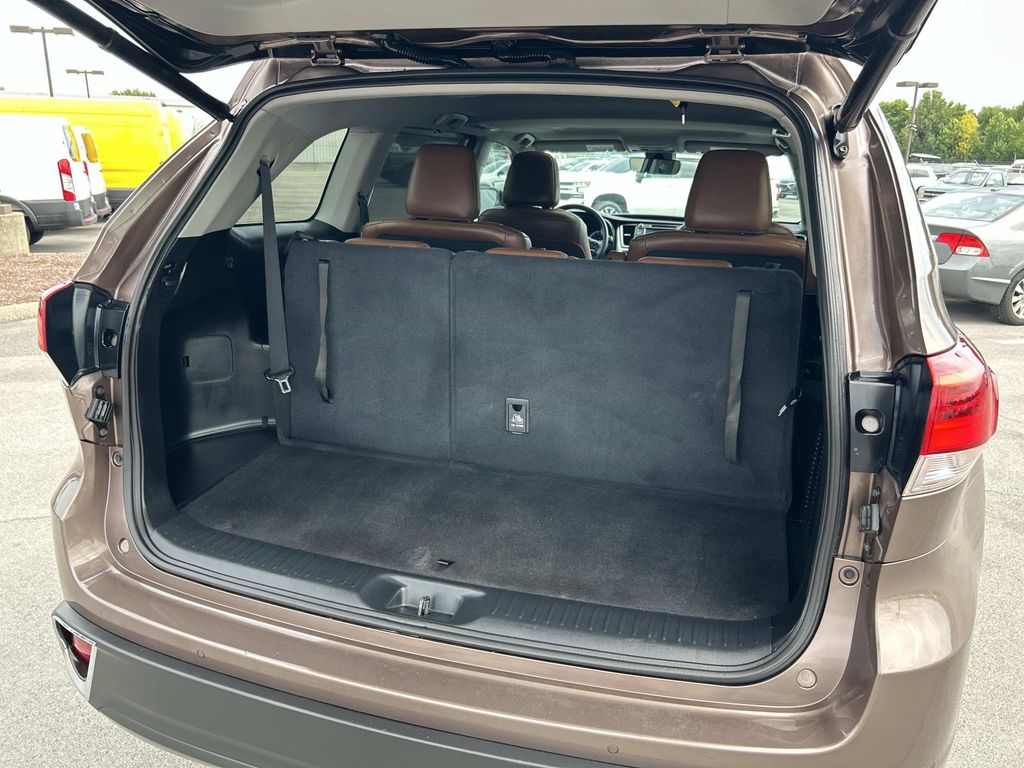 Used 2018 Toyota Highlander SUV