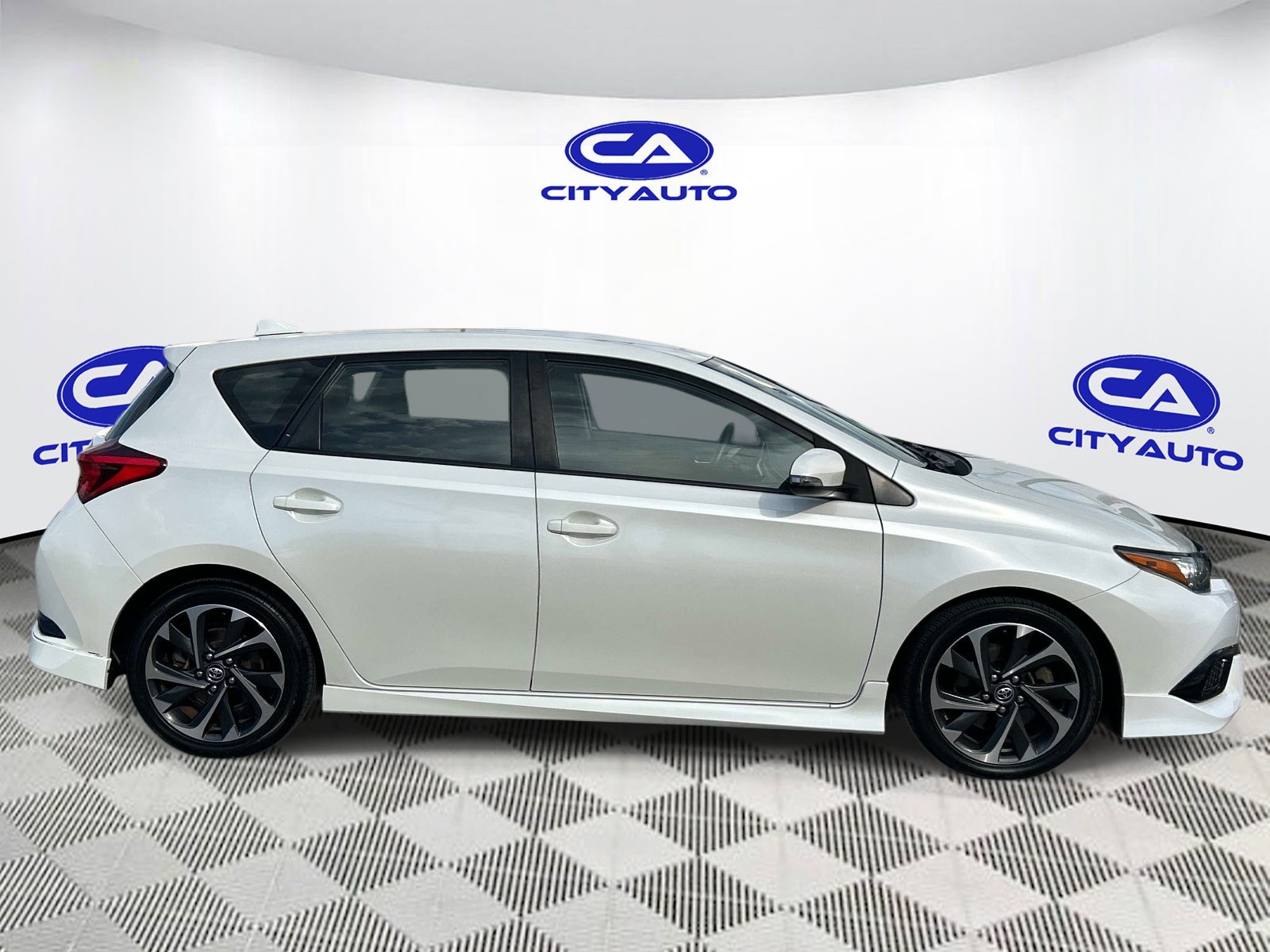 Used 2017 Toyota Corolla iM Hatchback