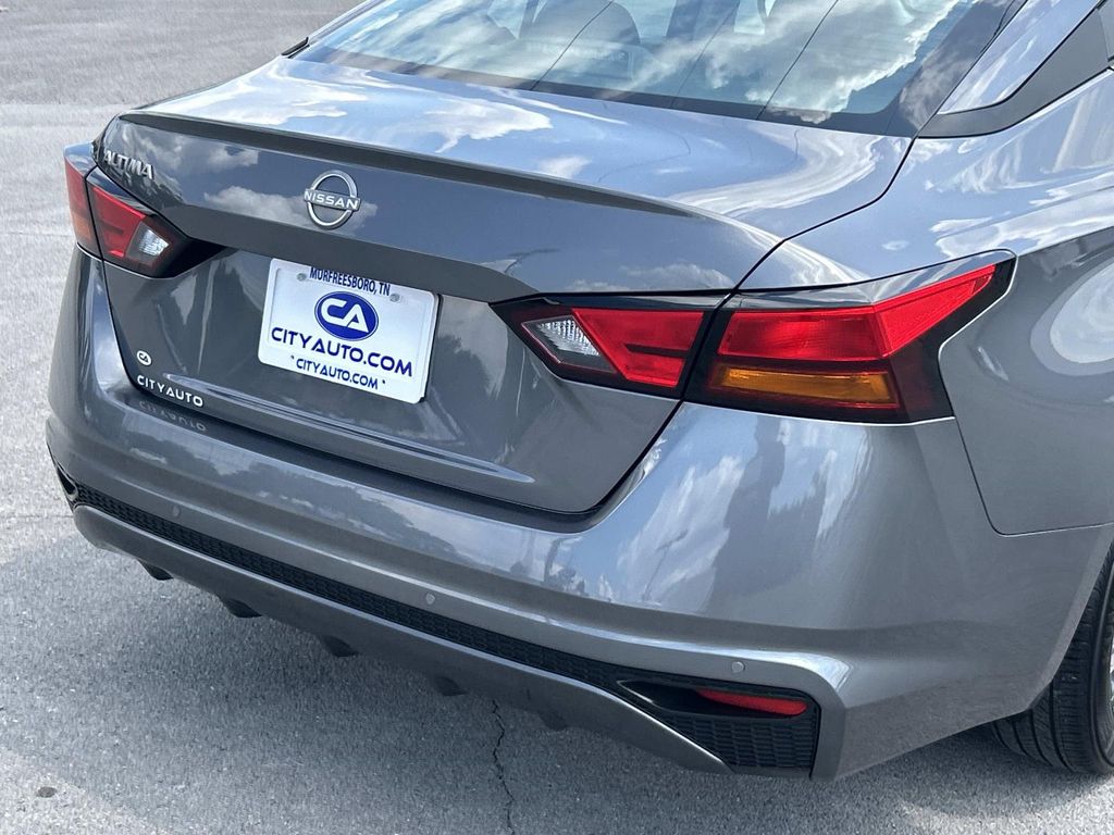 Used 2025 Nissan Altima Sedan