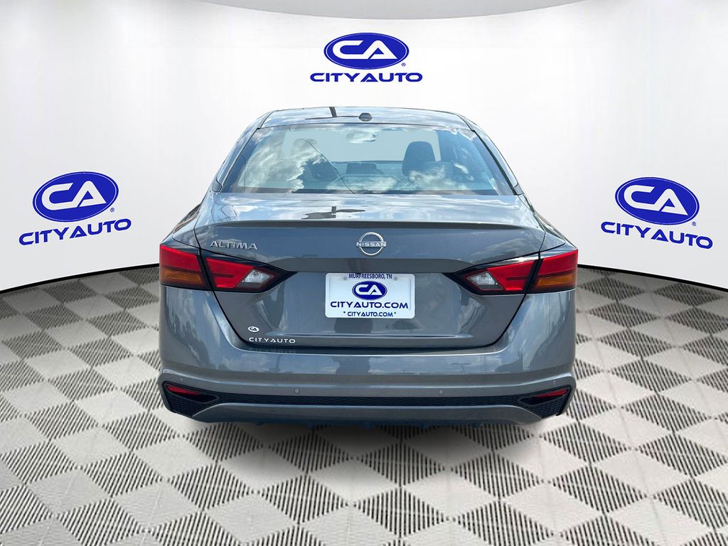 Used 2025 Nissan Altima Sedan
