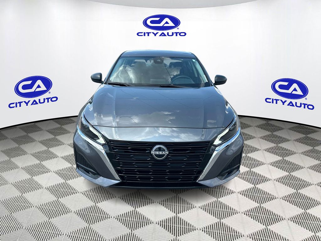 Used 2025 Nissan Altima Sedan