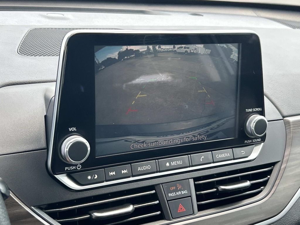 Used 2025 Nissan Altima Sedan