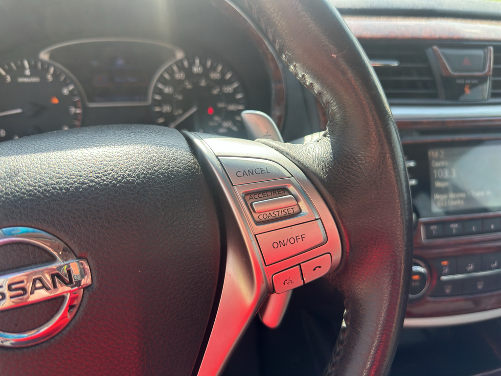 Used 2017 Nissan Altima Sedan