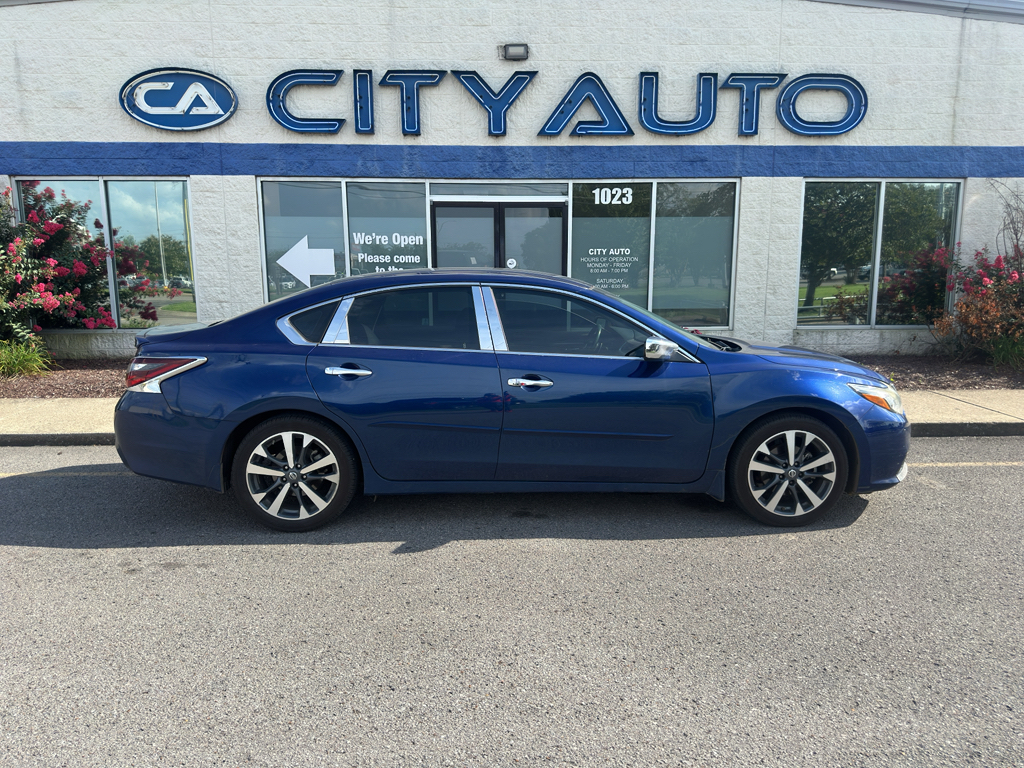 Used 2017 Nissan Altima Sedan