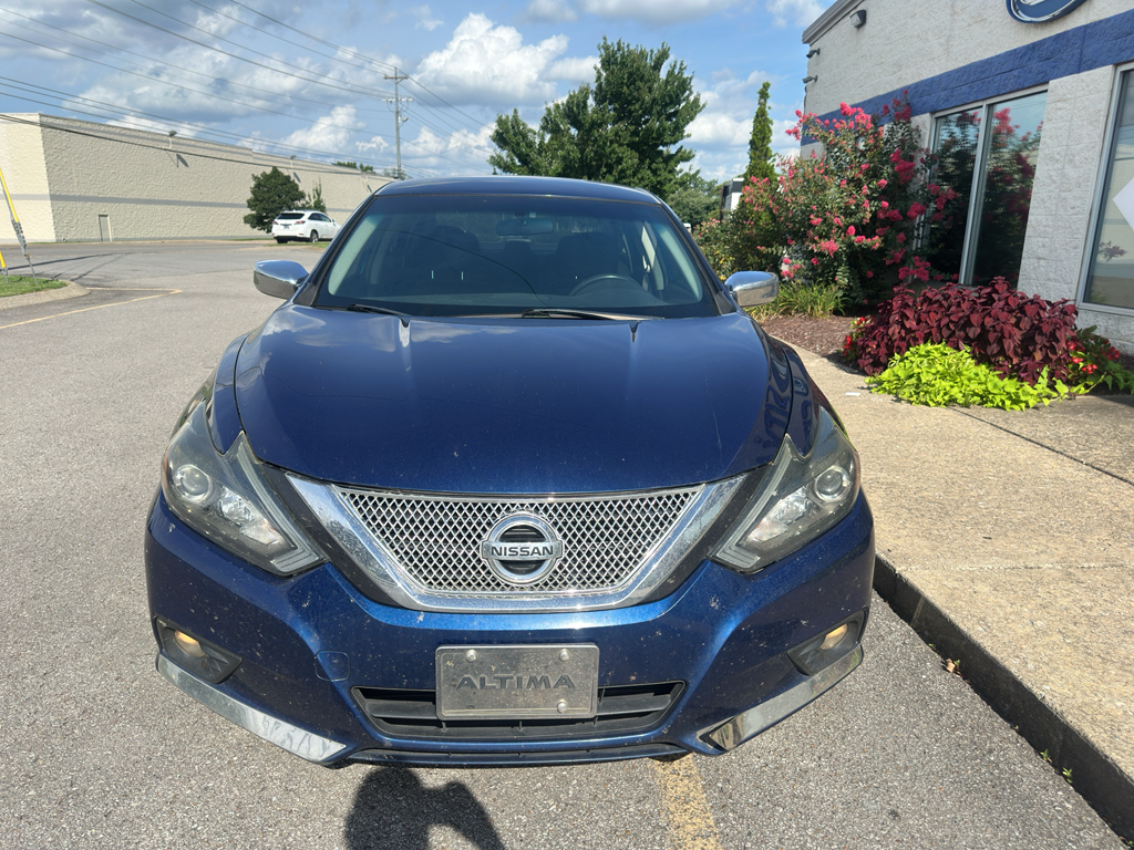 Used 2017 Nissan Altima Sedan
