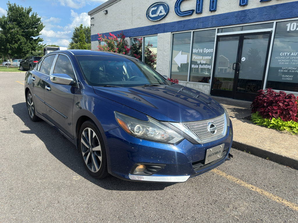 Used 2017 Nissan Altima Sedan