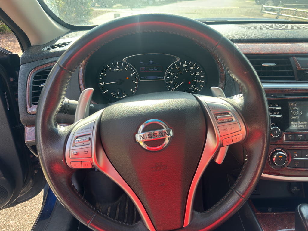Used 2017 Nissan Altima Sedan