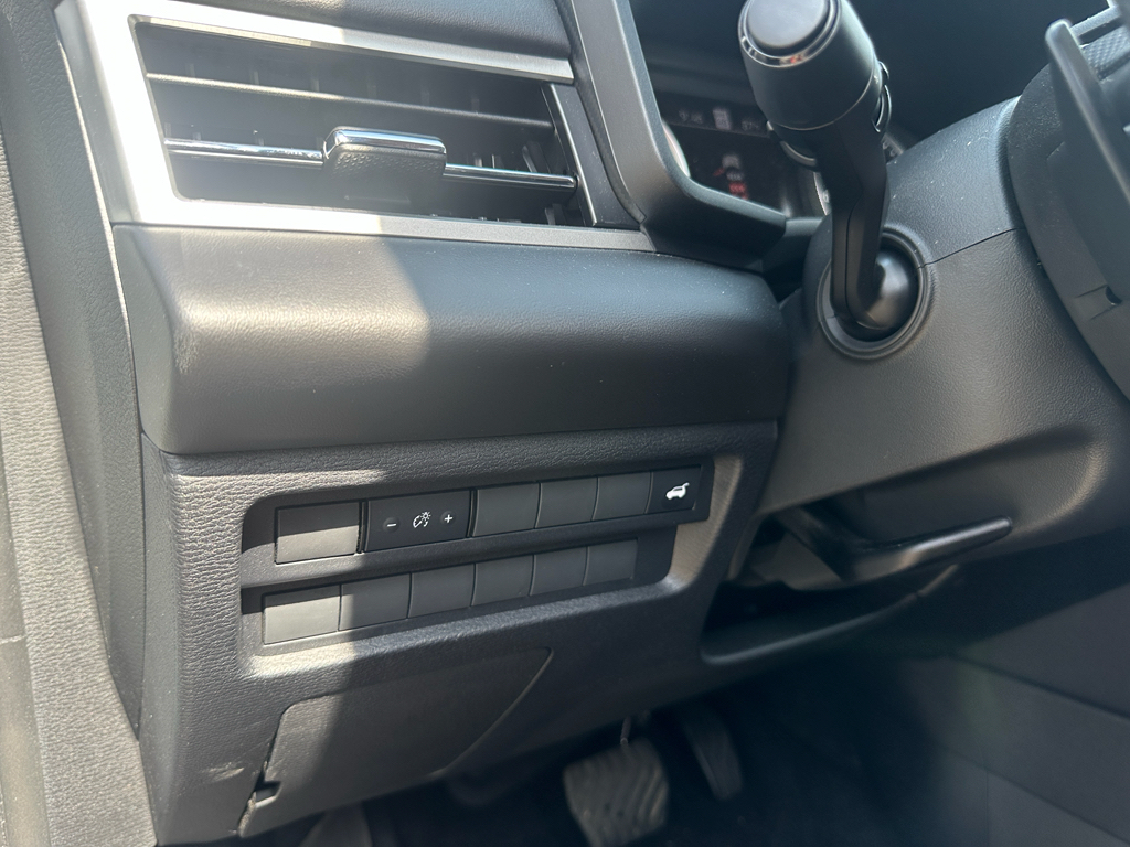 Used 2025 Mitsubishi Outlander SUV
