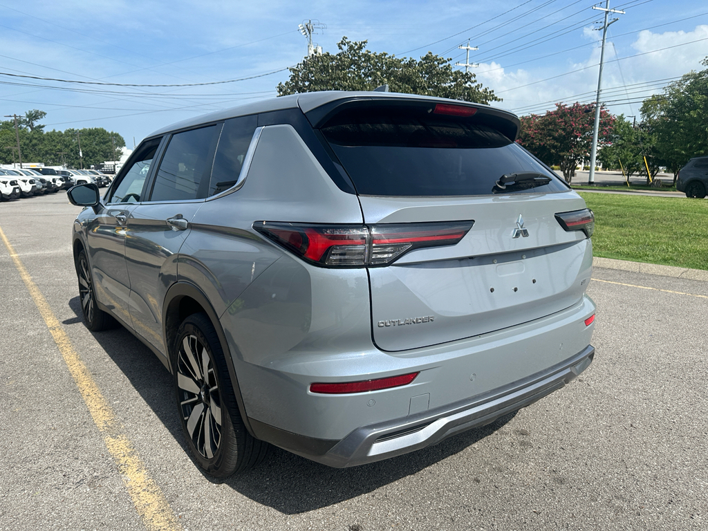 Used 2025 Mitsubishi Outlander SUV