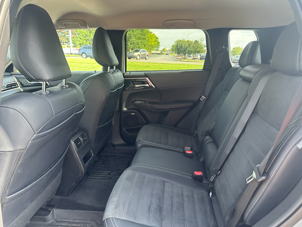 Used 2025 Mitsubishi Outlander SUV