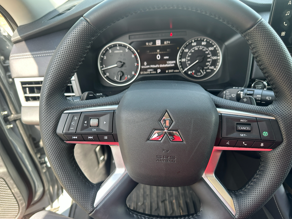 Used 2025 Mitsubishi Outlander SUV