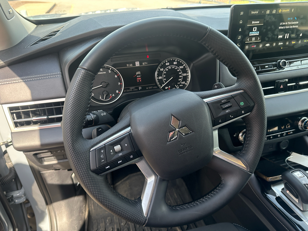 Used 2025 Mitsubishi Outlander SUV