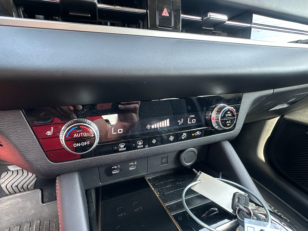 Used 2025 Mitsubishi Outlander SUV