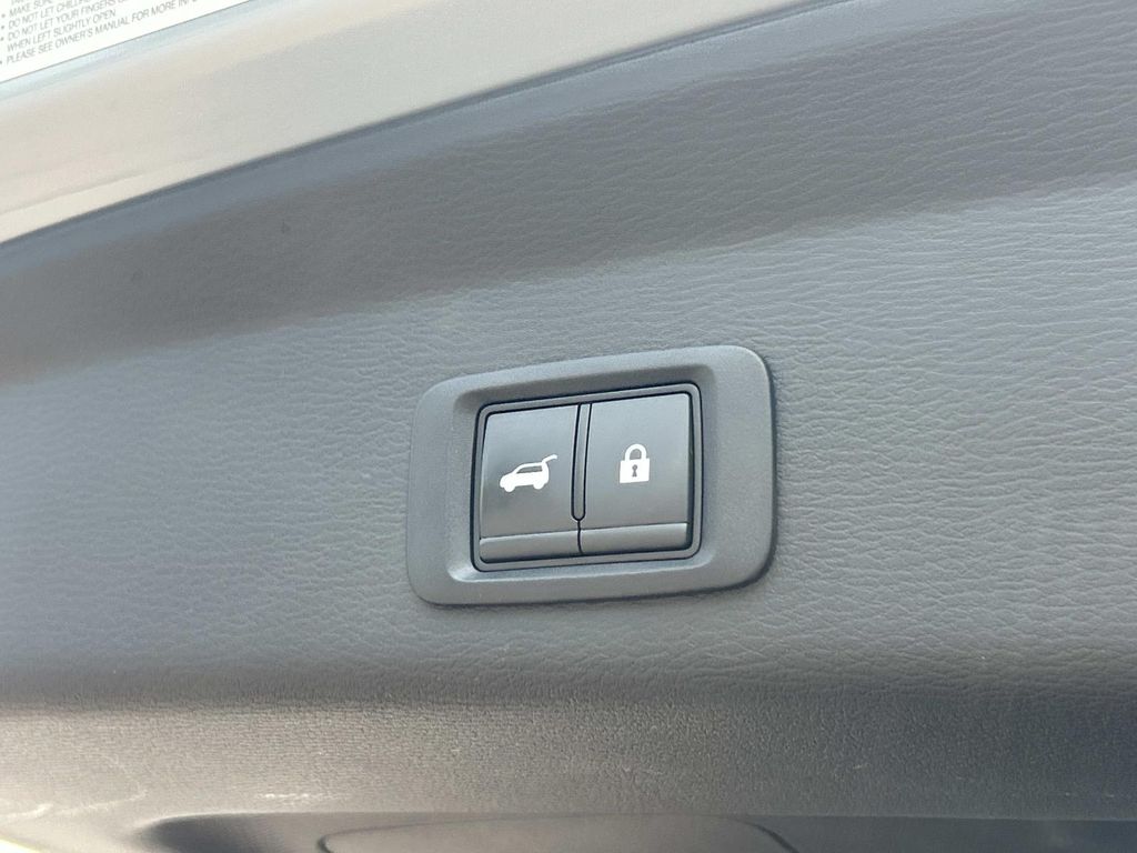 Used 2025 Mitsubishi Outlander SUV