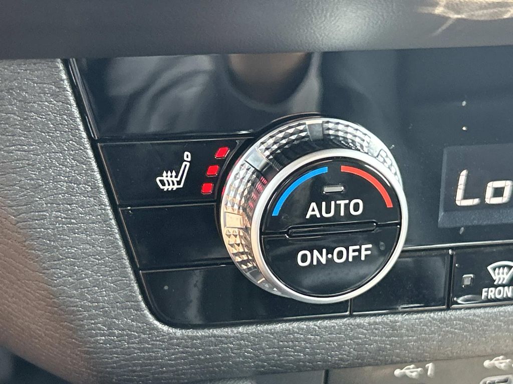 Used 2025 Mitsubishi Outlander SUV