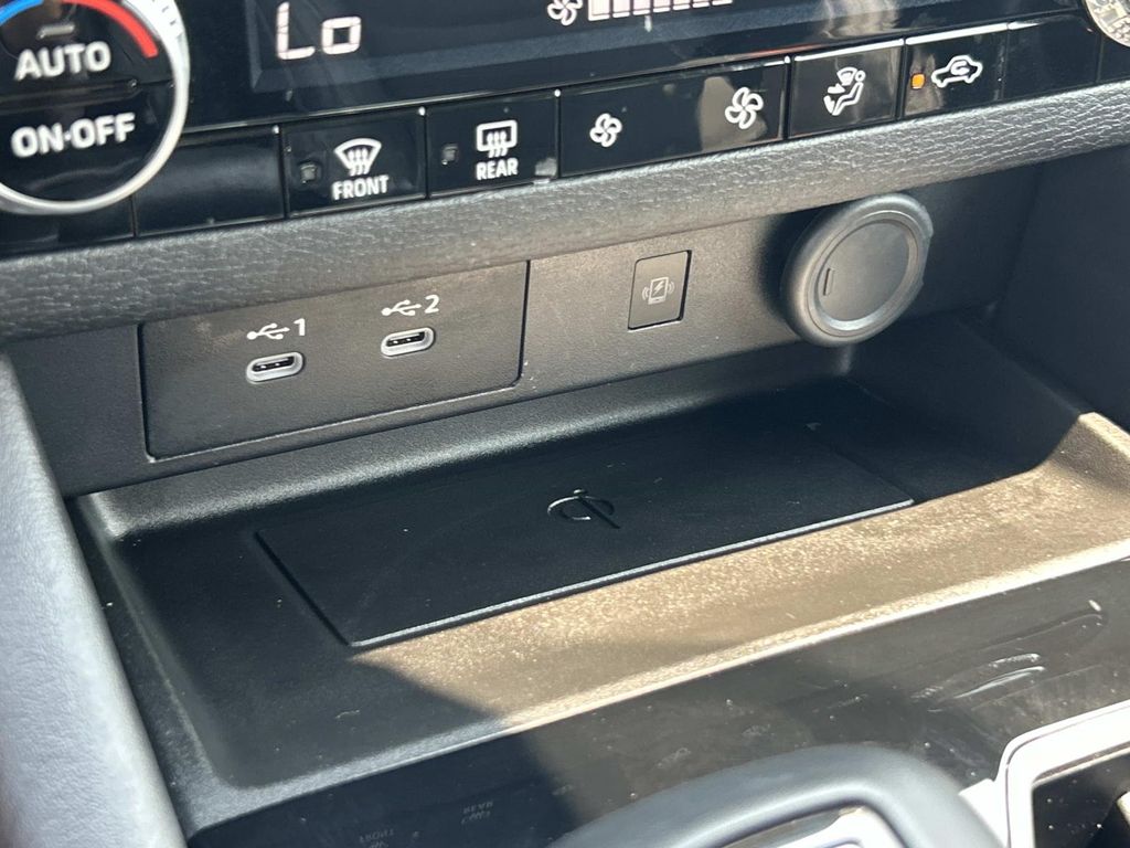 Used 2025 Mitsubishi Outlander SUV