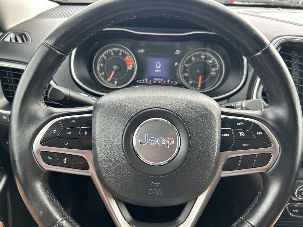 Used 2021 Jeep Cherokee SUV
