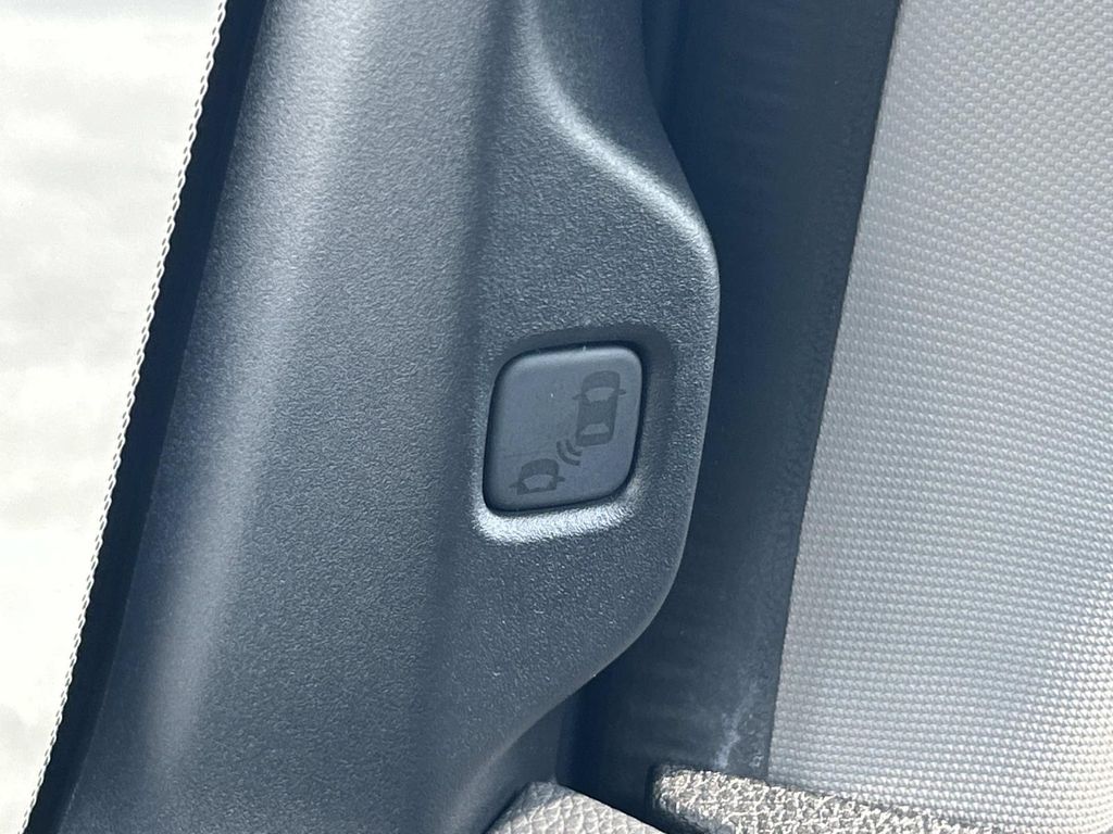 Used 2024 Honda Odyssey Van