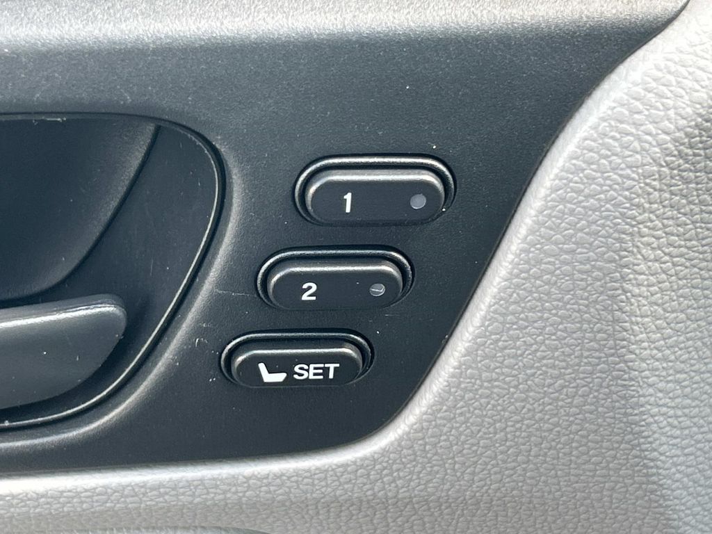 Used 2024 Honda Odyssey Van