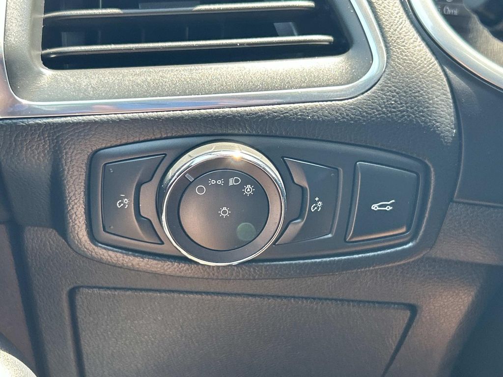 Used 2018 Ford Edge SUV