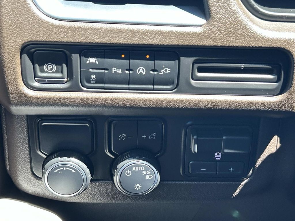 Used 2021 Chevrolet Suburban 1500 SUV
