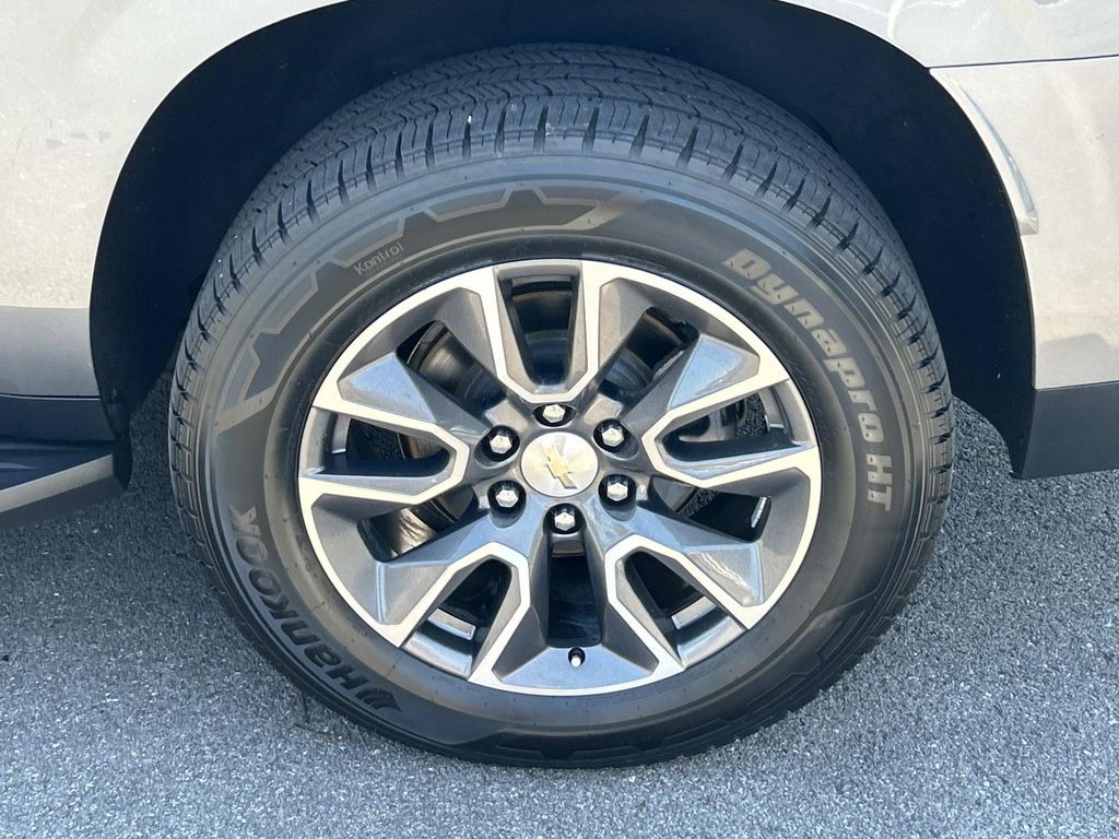 Used 2021 Chevrolet Suburban 1500 SUV