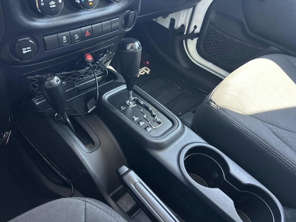 Used 2016 Jeep Wrangler SUV