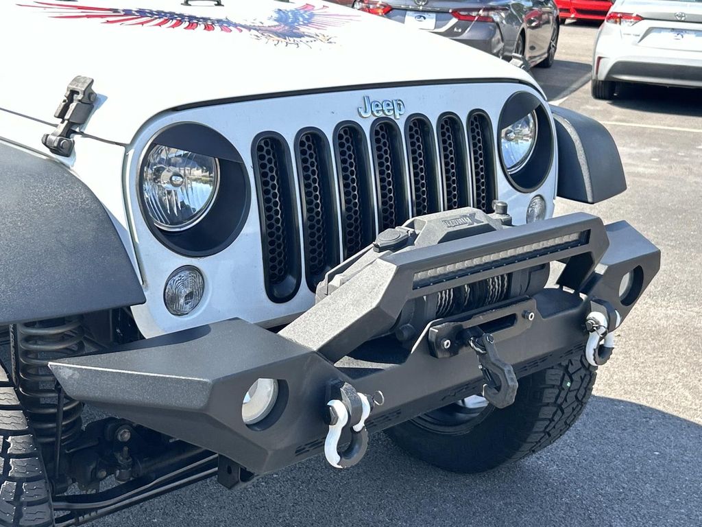 Used 2016 Jeep Wrangler SUV