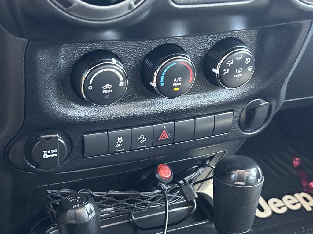 Used 2016 Jeep Wrangler SUV