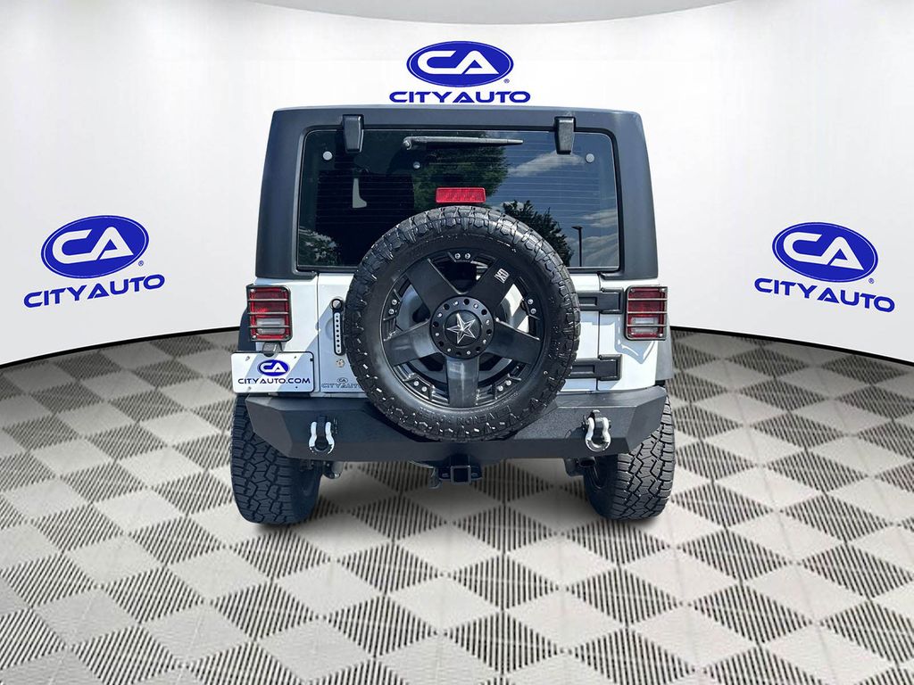 Used 2016 Jeep Wrangler SUV