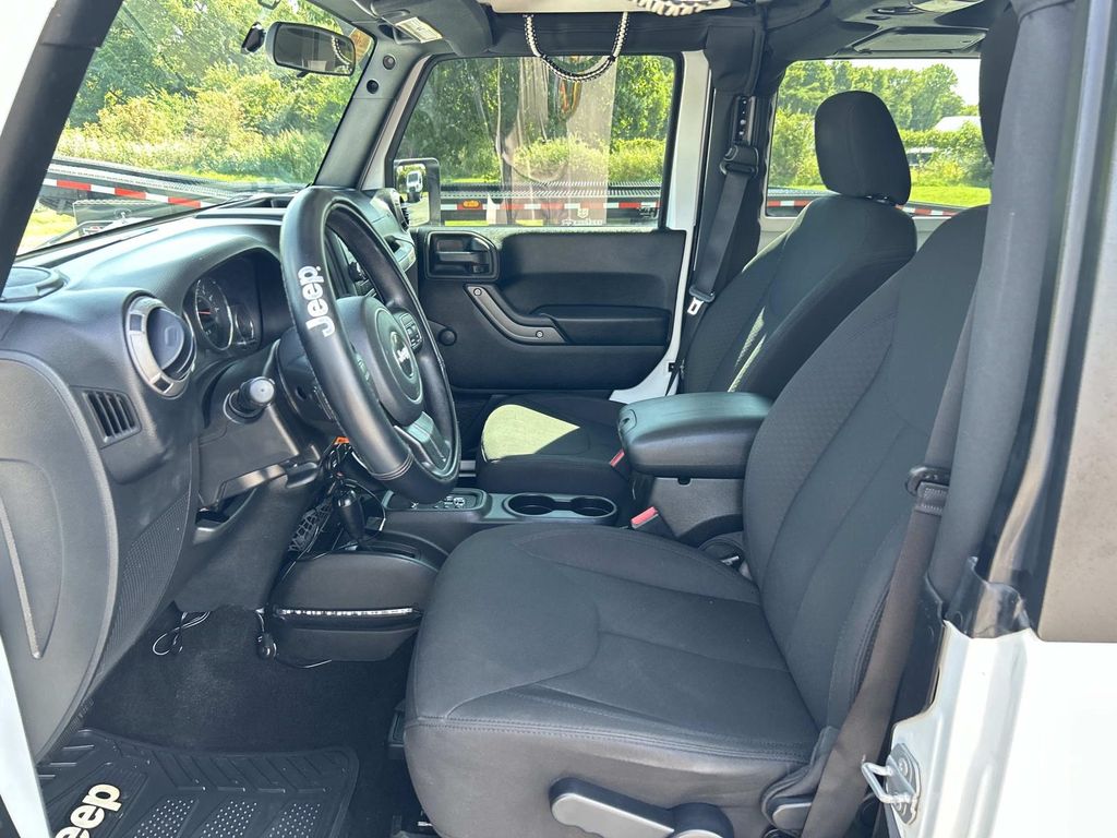 Used 2016 Jeep Wrangler SUV