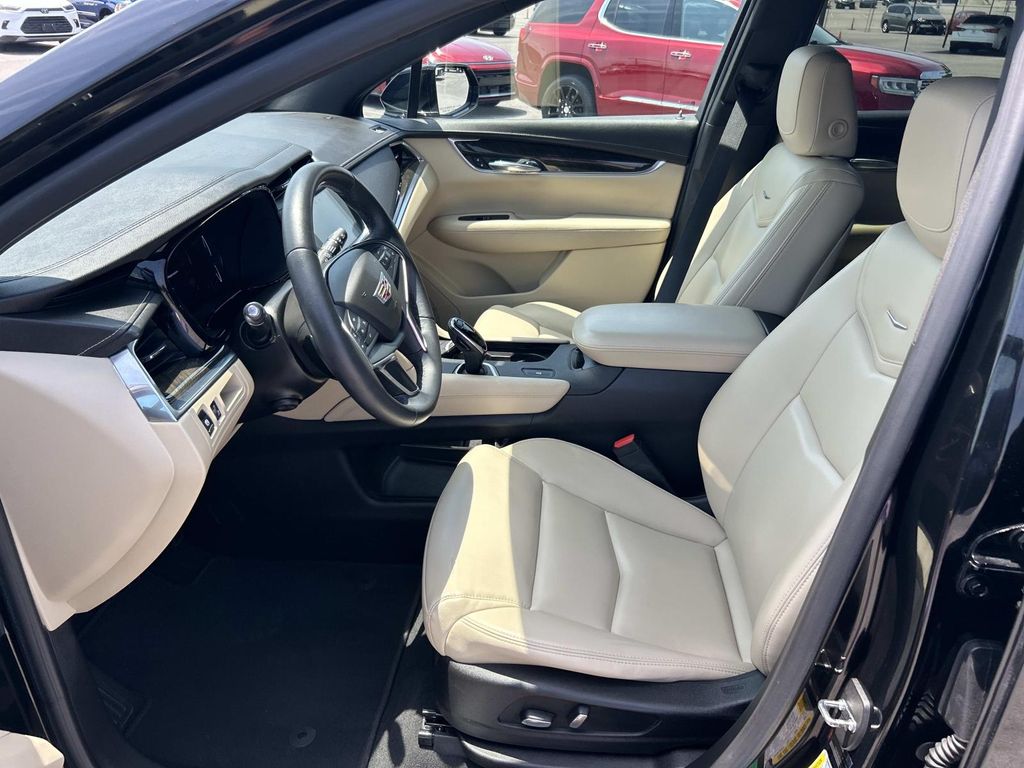 Used 2017 Cadillac XT5 SUV