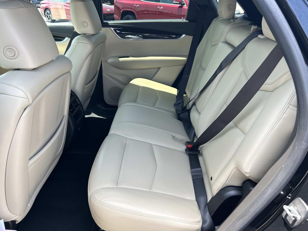 Used 2017 Cadillac XT5 SUV