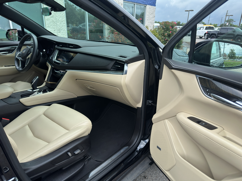 Used 2017 Cadillac XT5 SUV