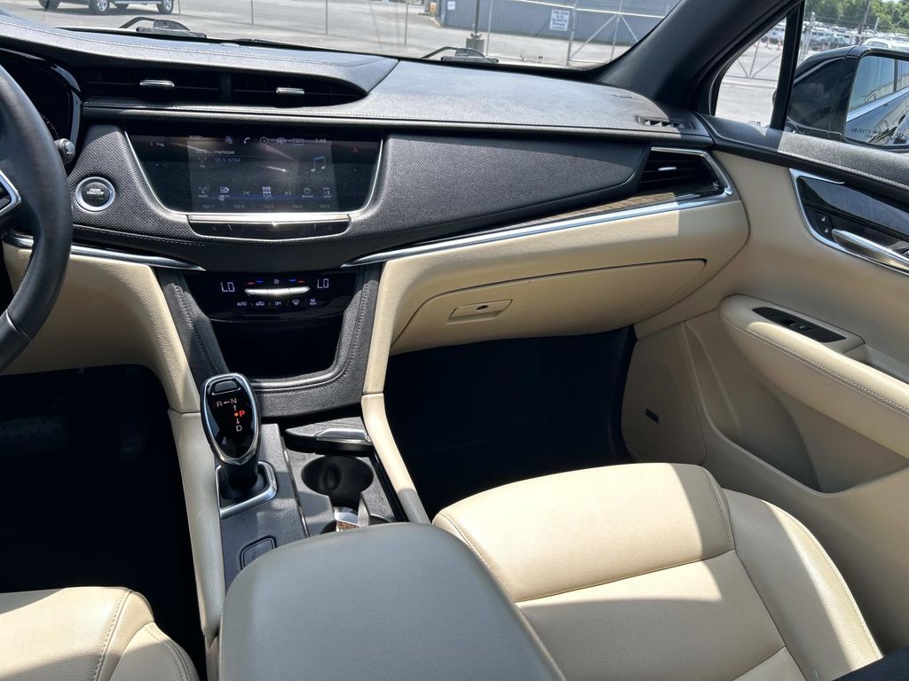 Used 2017 Cadillac XT5 SUV