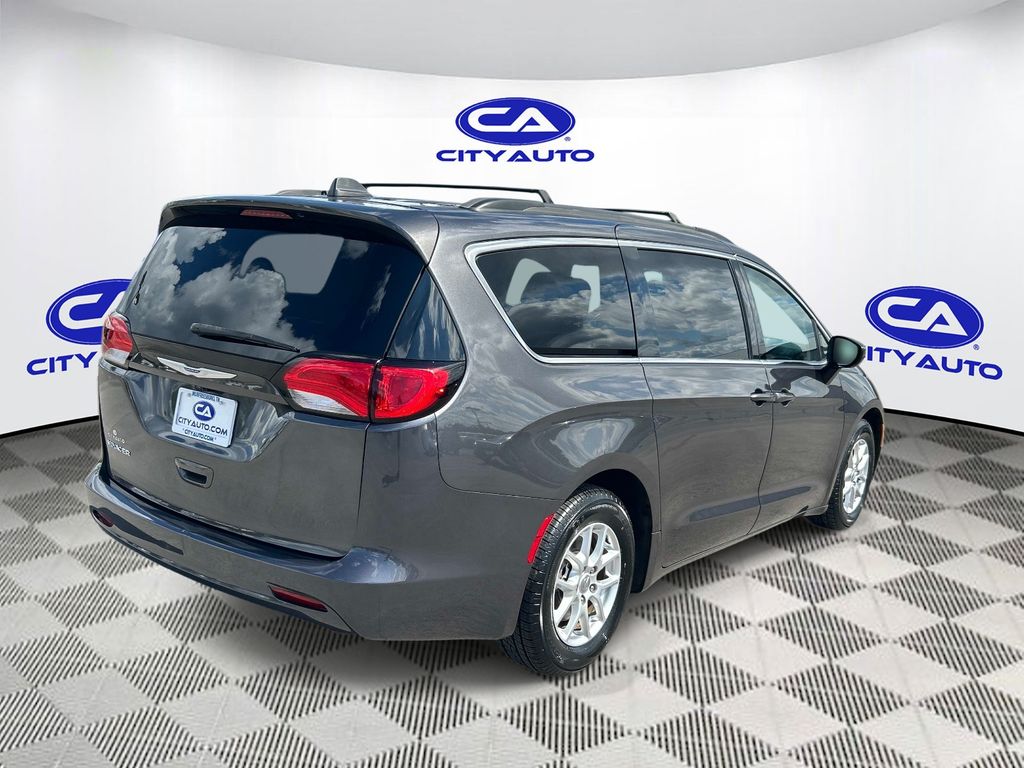 Used 2020 Chrysler Voyager Van