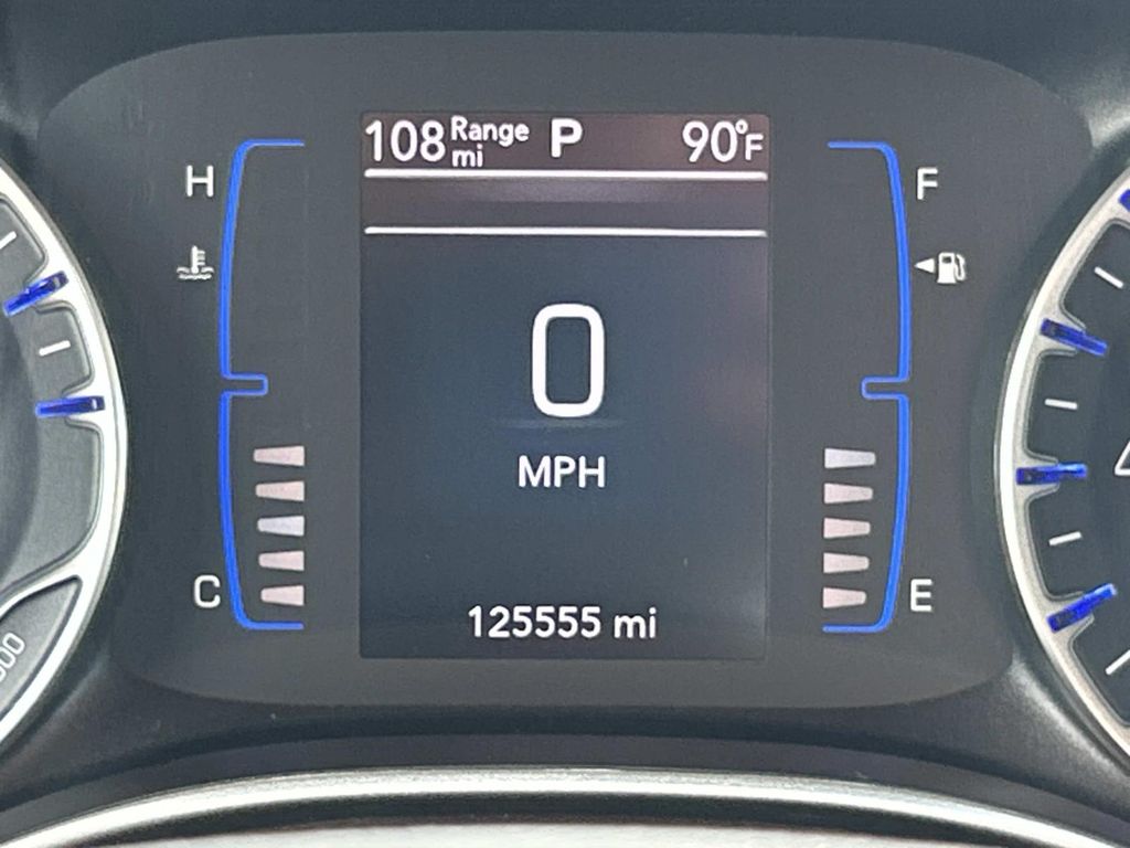 Used 2020 Chrysler Voyager Van