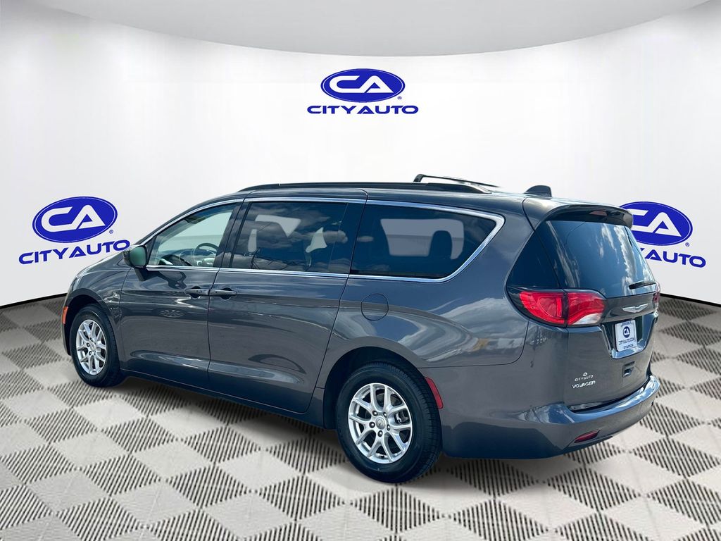 Used 2020 Chrysler Voyager Van