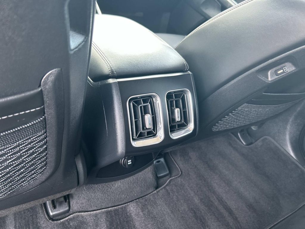 Used 2025 Kia Sorento SUV