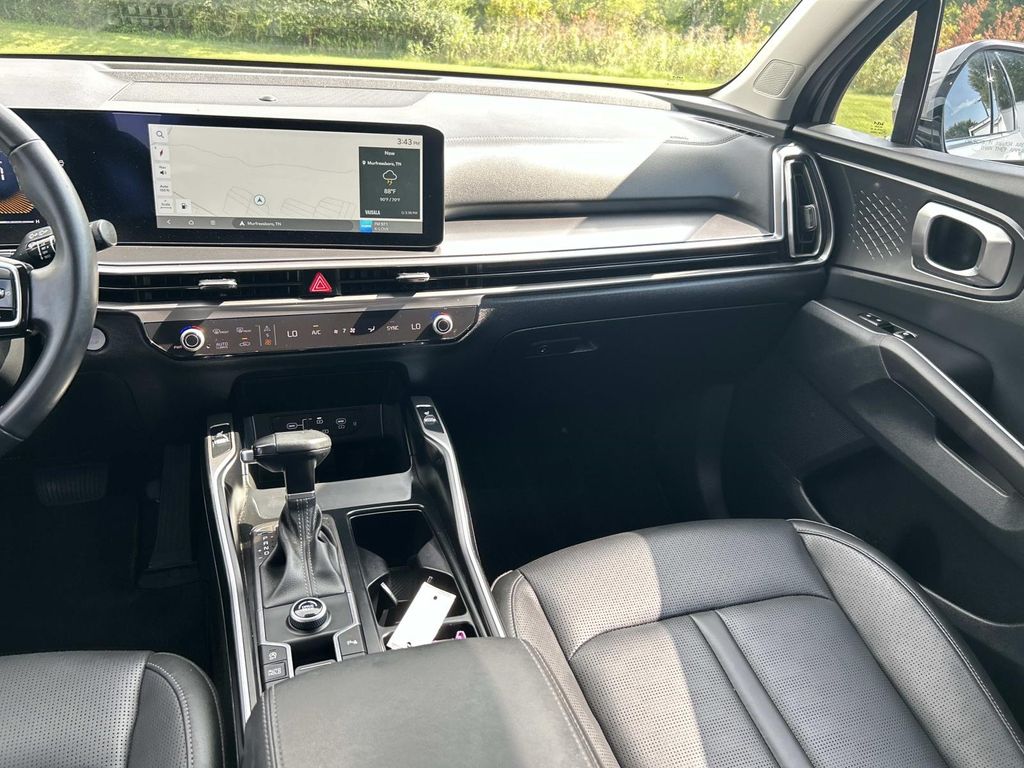 Used 2025 Kia Sorento SUV